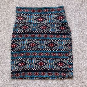 Patterned mini skirt